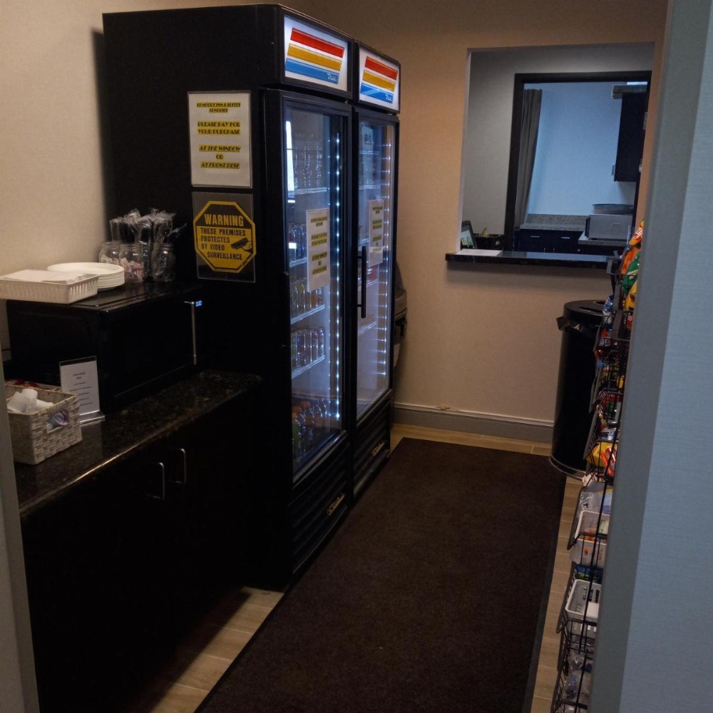 Comfort Inn & Suites Main image